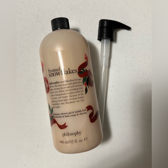 Philosophy: Frosted Snowflakes Shampoo, Shower Gel, and Bubble Bath 32oz - Picture 1 of 1